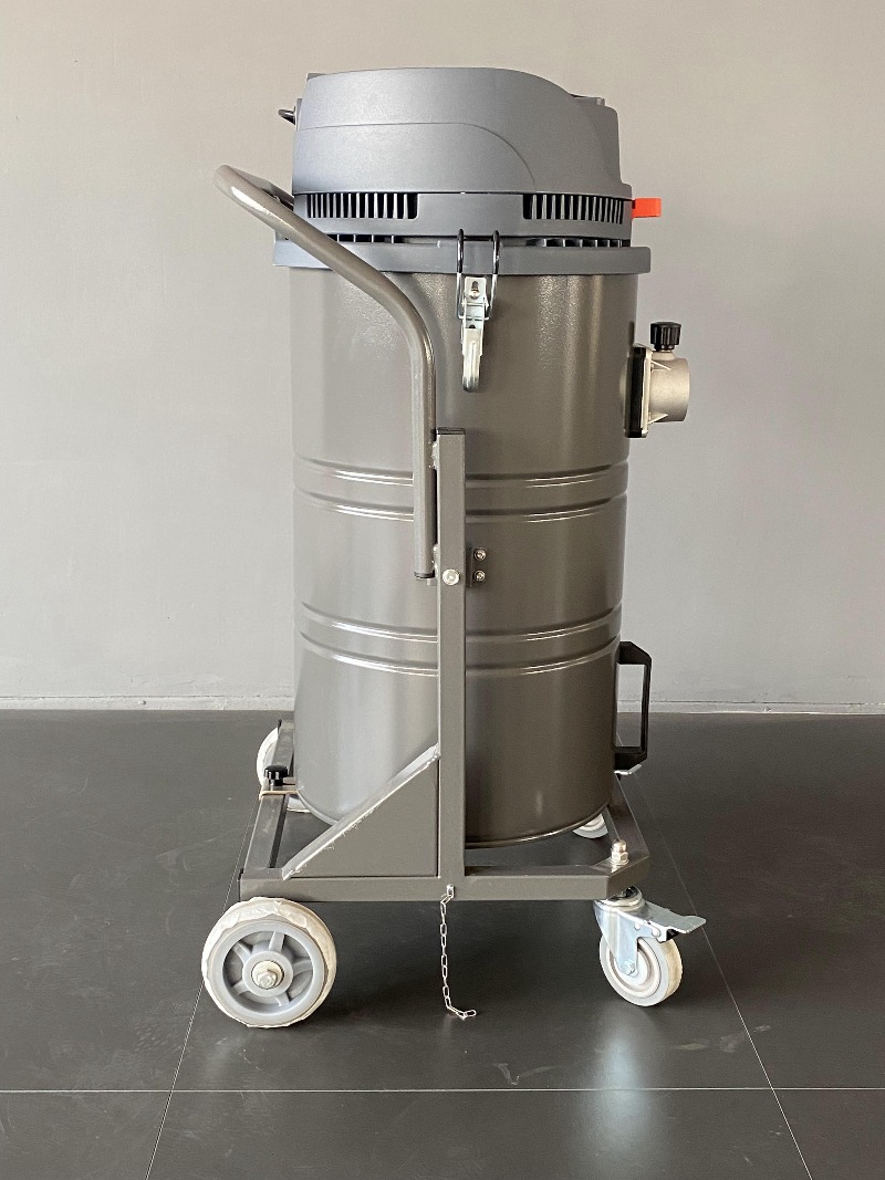 เครื่องดูดฝุ่นอุตสาหกรรม 220V  - Wet Dry Vacuum 60L บทวิจารณ์และราคา