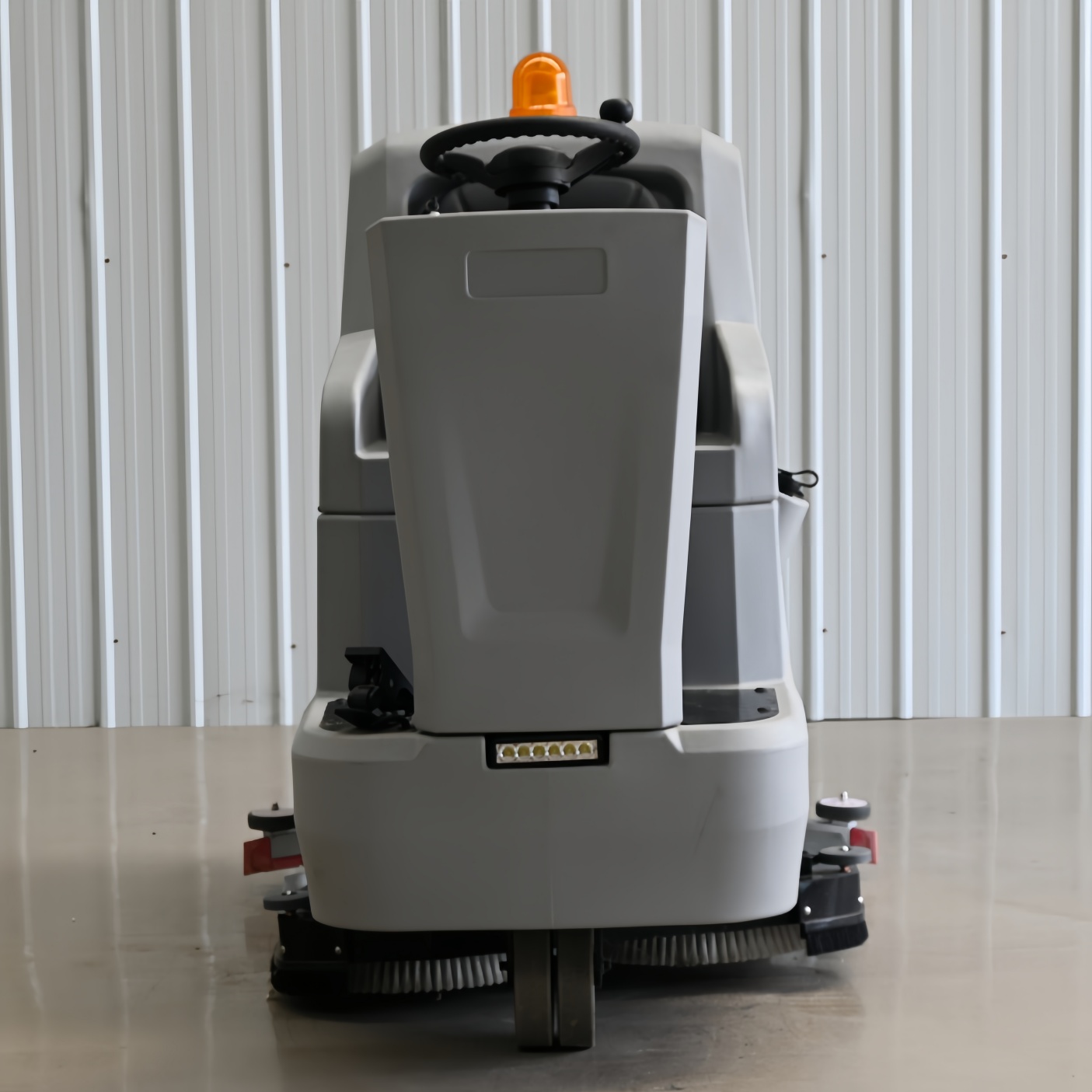เครื่องขัดพื้นแบบนั่งขับพร้อมแ - Ride On Floor Scrubber 20 Inch บทวิจารณ์และราคา